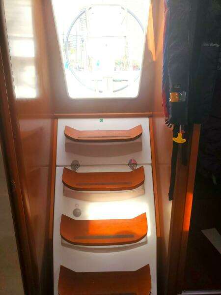 LOTUS 37ft Beneteau Yacht For Sale