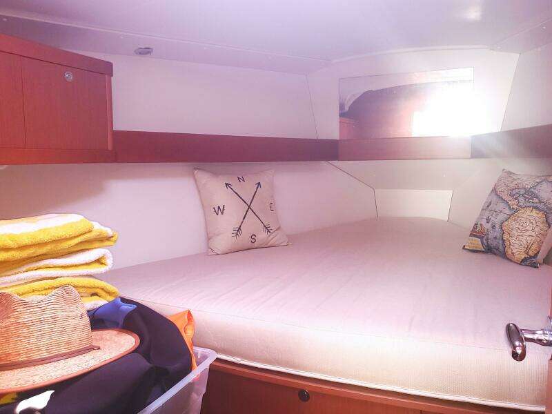 LOTUS 37ft Beneteau Yacht For Sale