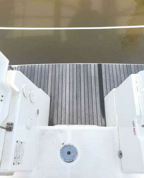 LOTUS 37ft Beneteau Yacht For Sale