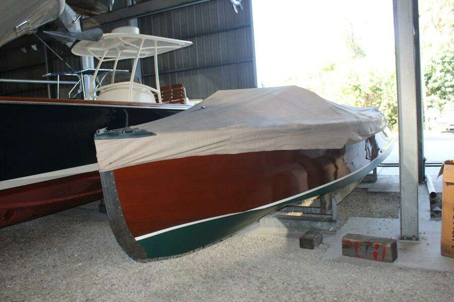 28ft Hacker Craft Yacht For Sale