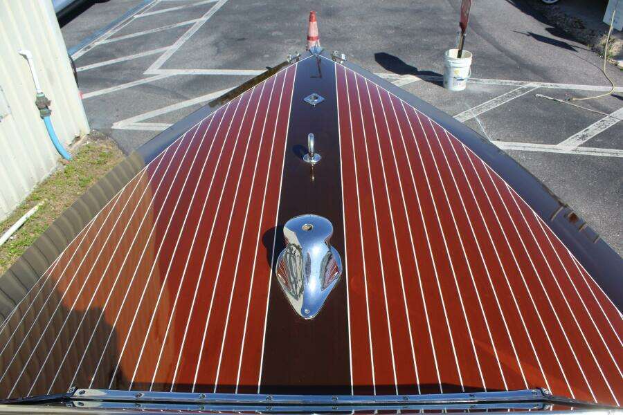 28ft Hacker Craft Yacht For Sale