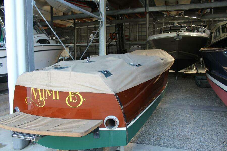 28ft Hacker Craft Yacht For Sale