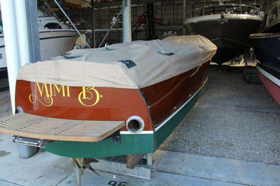 28ft Hacker Craft Yacht For Sale