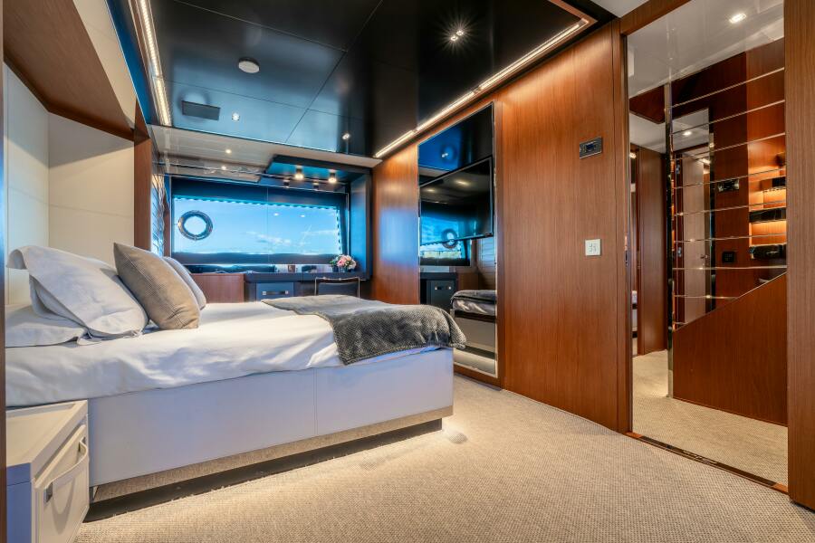 93' 2020 Riva Riva Argo 90