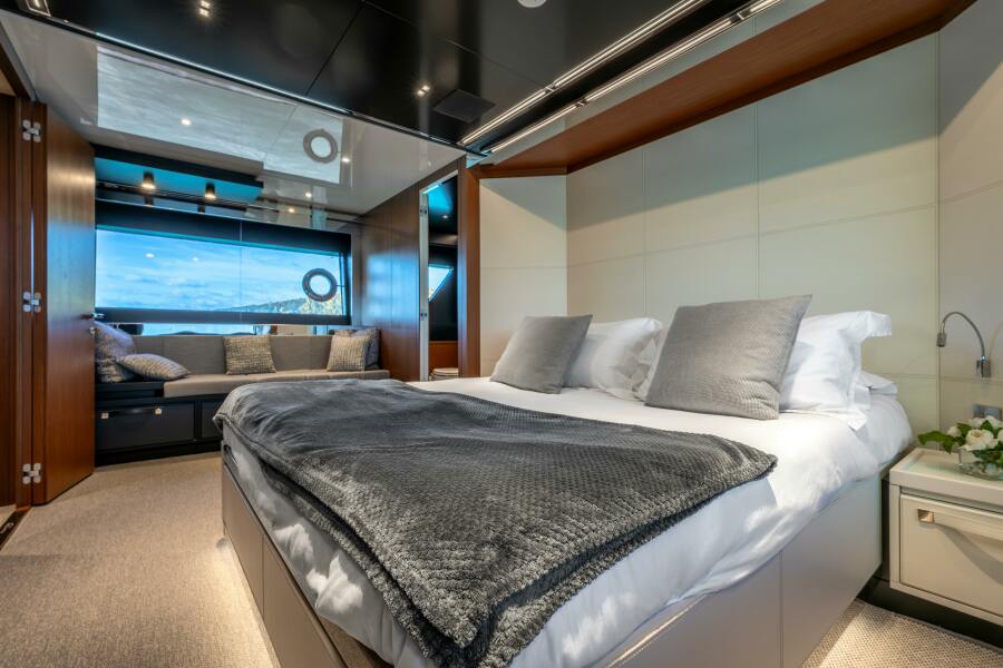 93' 2020 Riva Riva Argo 90