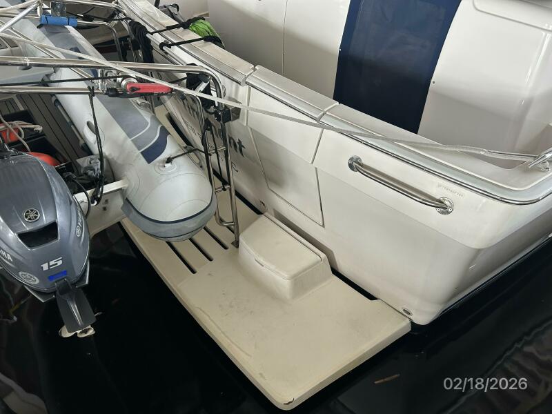 43' 2004 Mainship 430