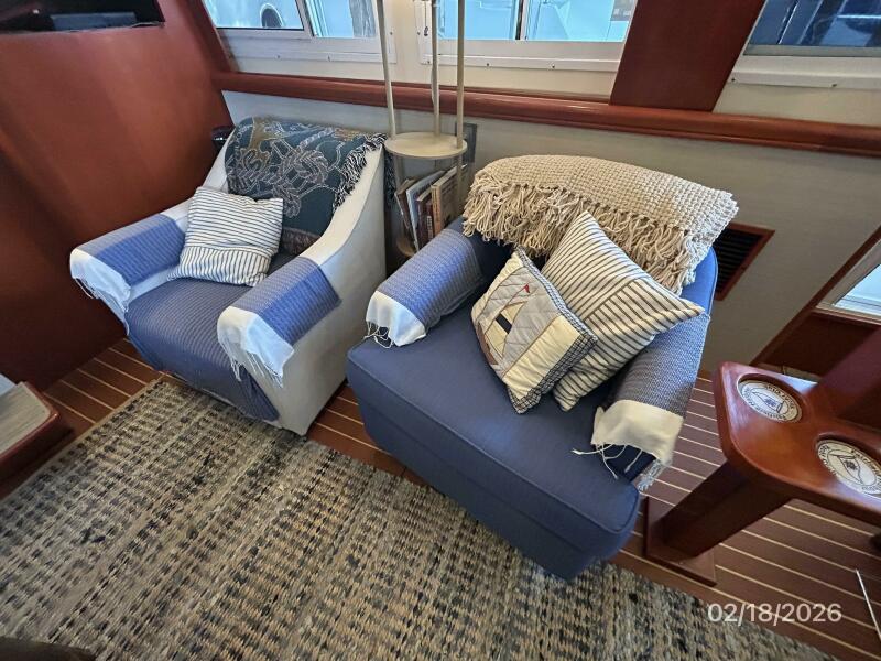 43' 2004 Mainship 430