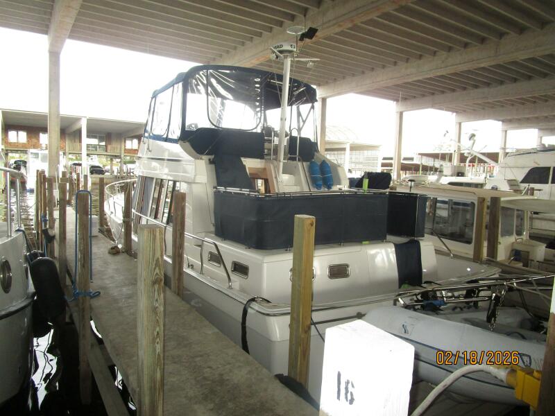 43' 2004 Mainship 430