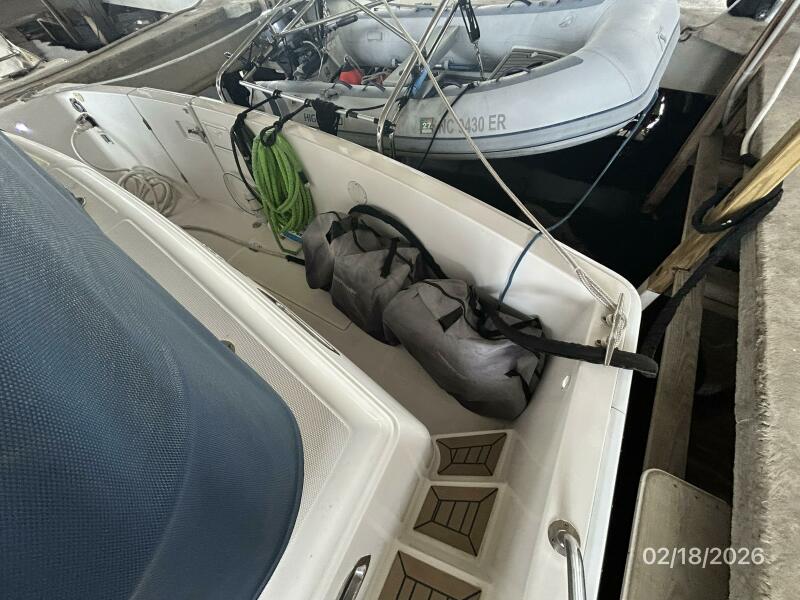 43' 2004 Mainship 430