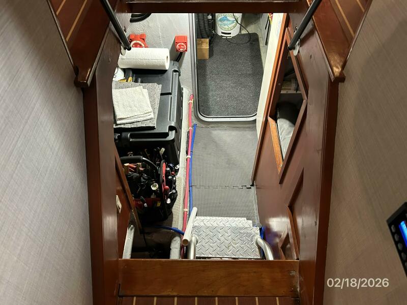 43' 2004 Mainship 430