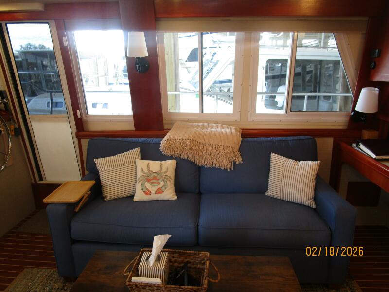 43' 2004 Mainship 430