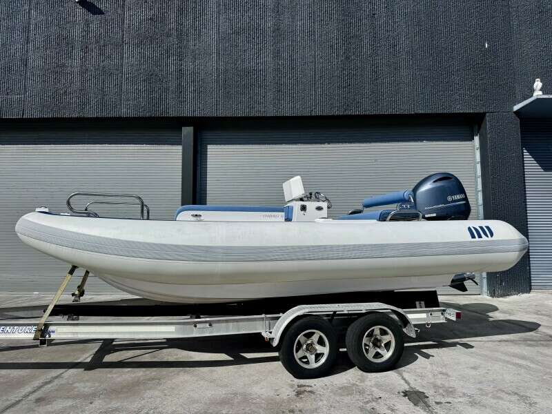 20ft Novurania Yacht For Sale