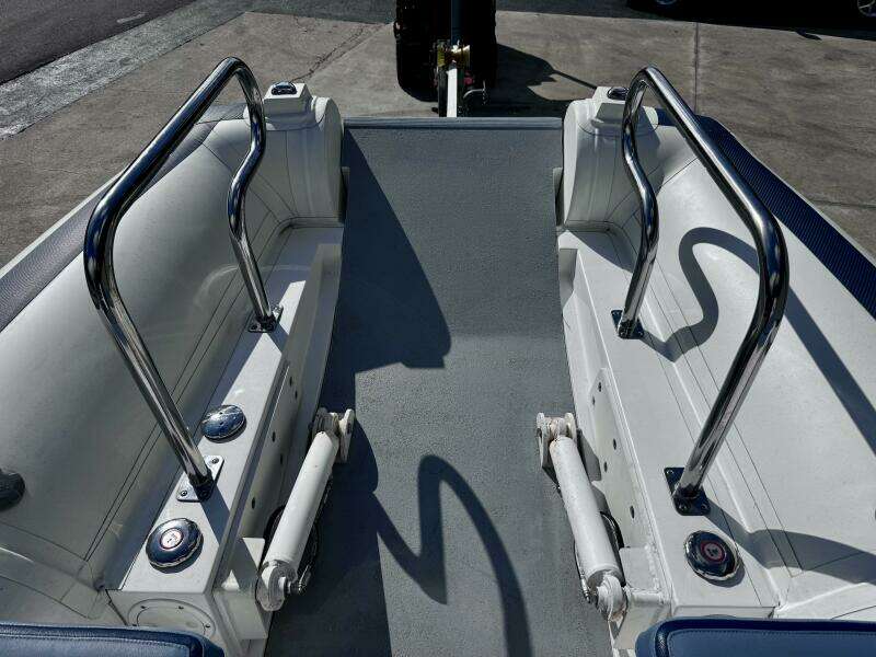 20ft Novurania Yacht For Sale