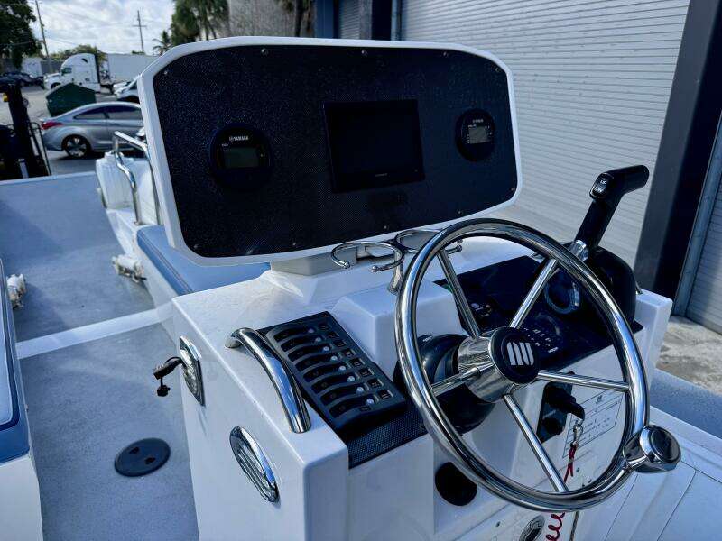 20ft Novurania Yacht For Sale