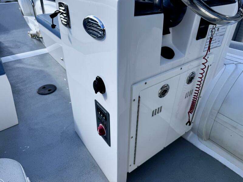 20ft Novurania Yacht For Sale