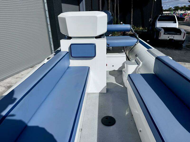 20ft Novurania Yacht For Sale