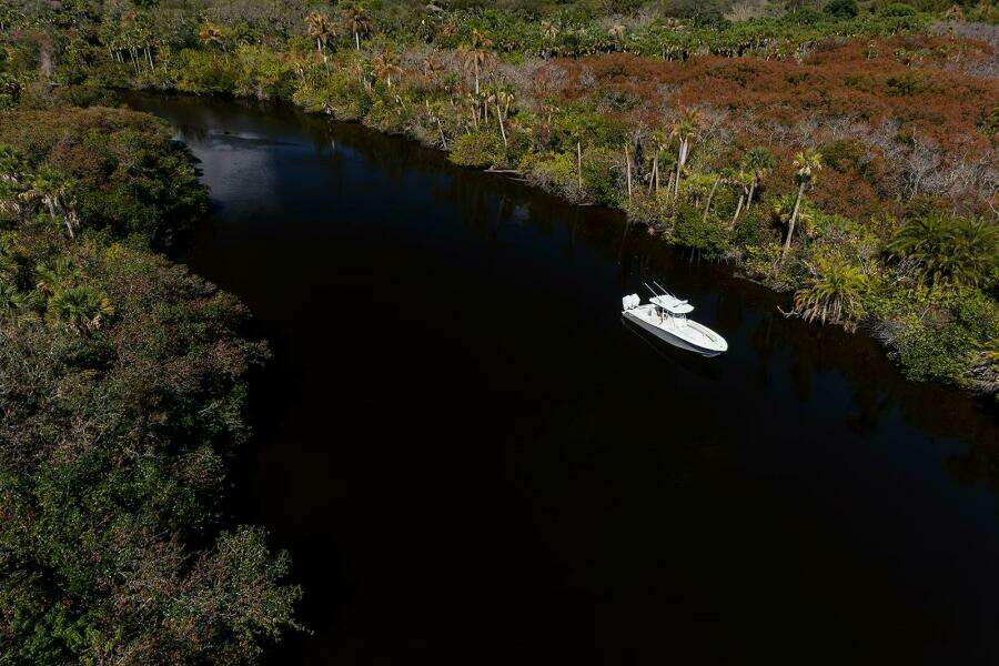 33ft Invincible Yacht For Sale