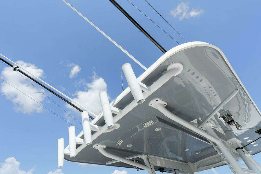 33ft Invincible Yacht For Sale