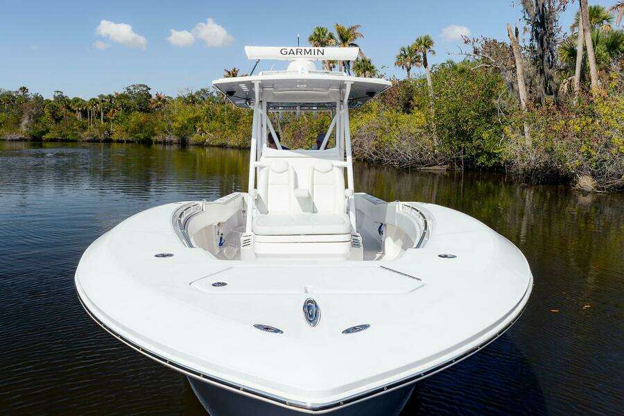 33ft Invincible Yacht For Sale