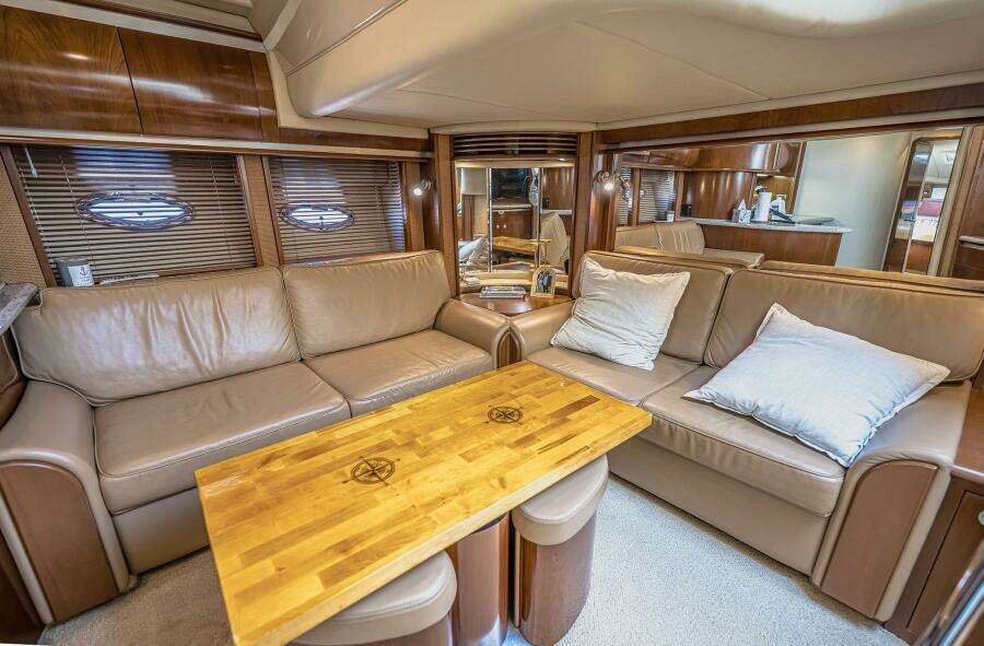 NAUTI LIS 50ft Sea Ray Yacht For Sale