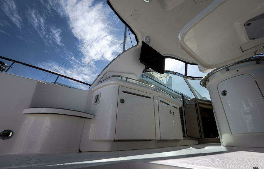 NAUTI LIS 50ft Sea Ray Yacht For Sale