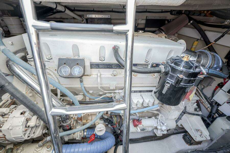 NAUTI LIS 50ft Sea Ray Yacht For Sale