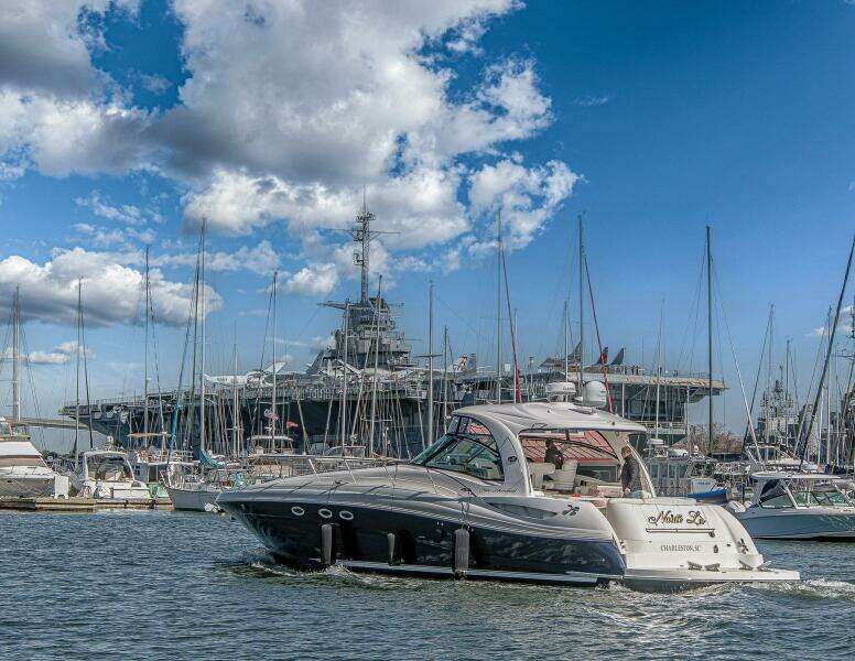 NAUTI LIS 50ft Sea Ray Yacht For Sale