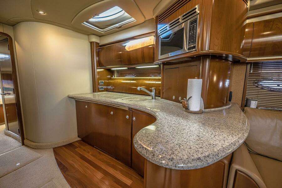 NAUTI LIS 50ft Sea Ray Yacht For Sale