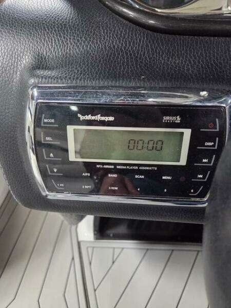 22ft Malibu Yacht For Sale