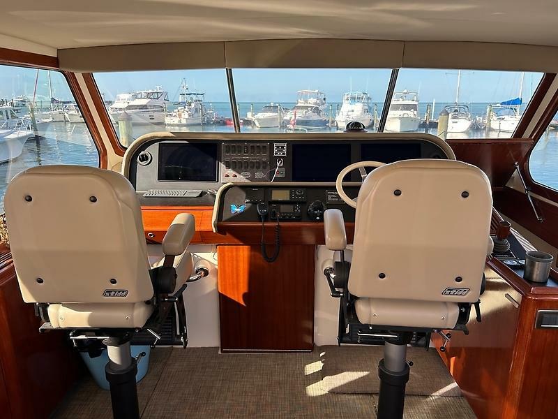 56' 2006 Huckins 56 Linwood