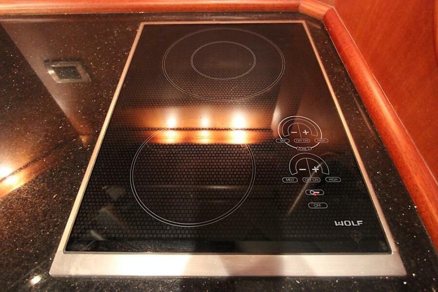 56' 2006 Huckins 56 Linwood