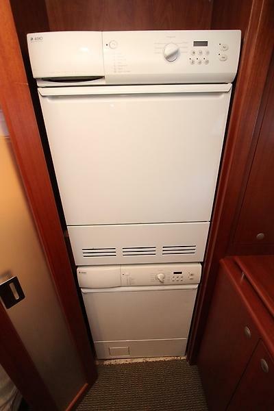 56' 2006 Huckins 56 Linwood