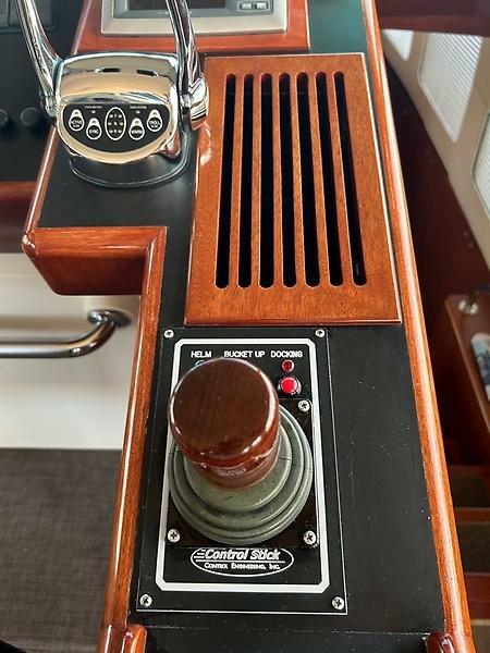 56' 2006 Huckins 56 Linwood