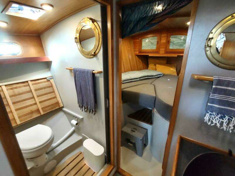 PETREL 42ft Cascade Yacht For Sale