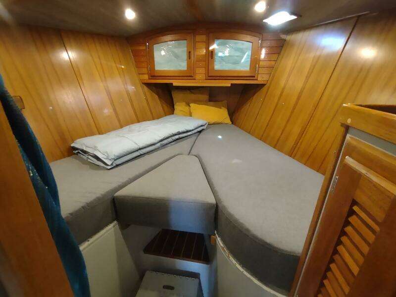 PETREL 42ft Cascade Yacht For Sale