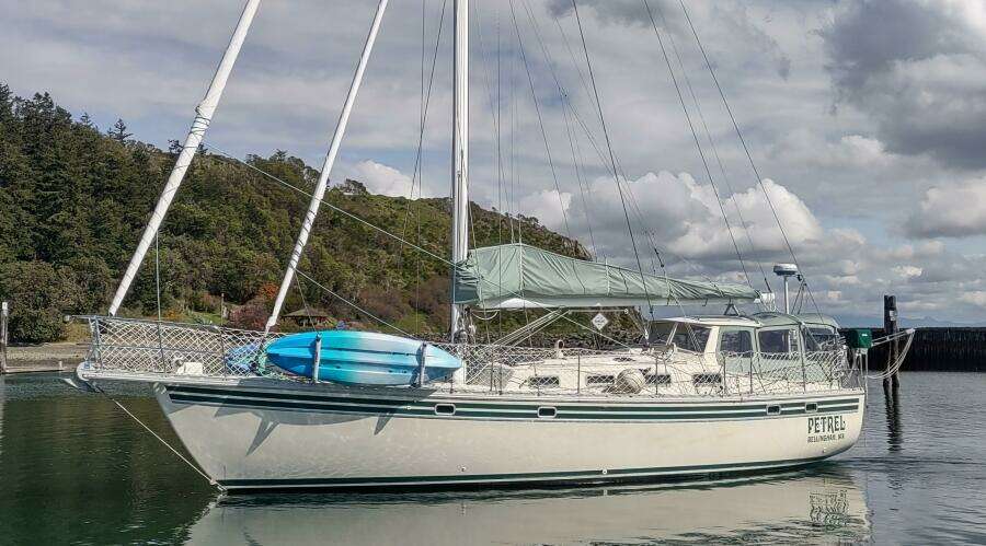 PETREL 42ft Cascade Yacht For Sale