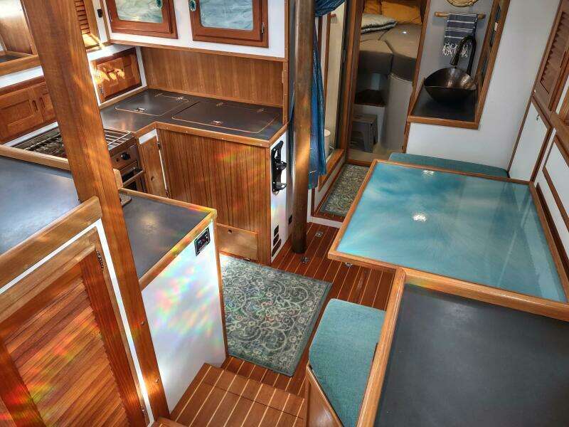 PETREL 42ft Cascade Yacht For Sale