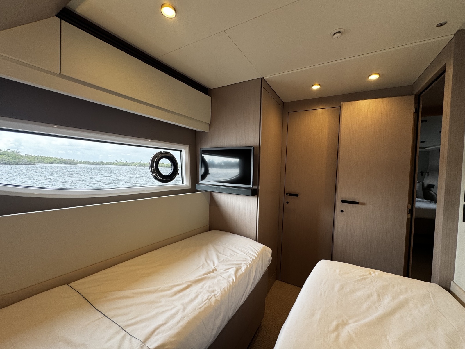 70ft Azimut Yacht For Sale