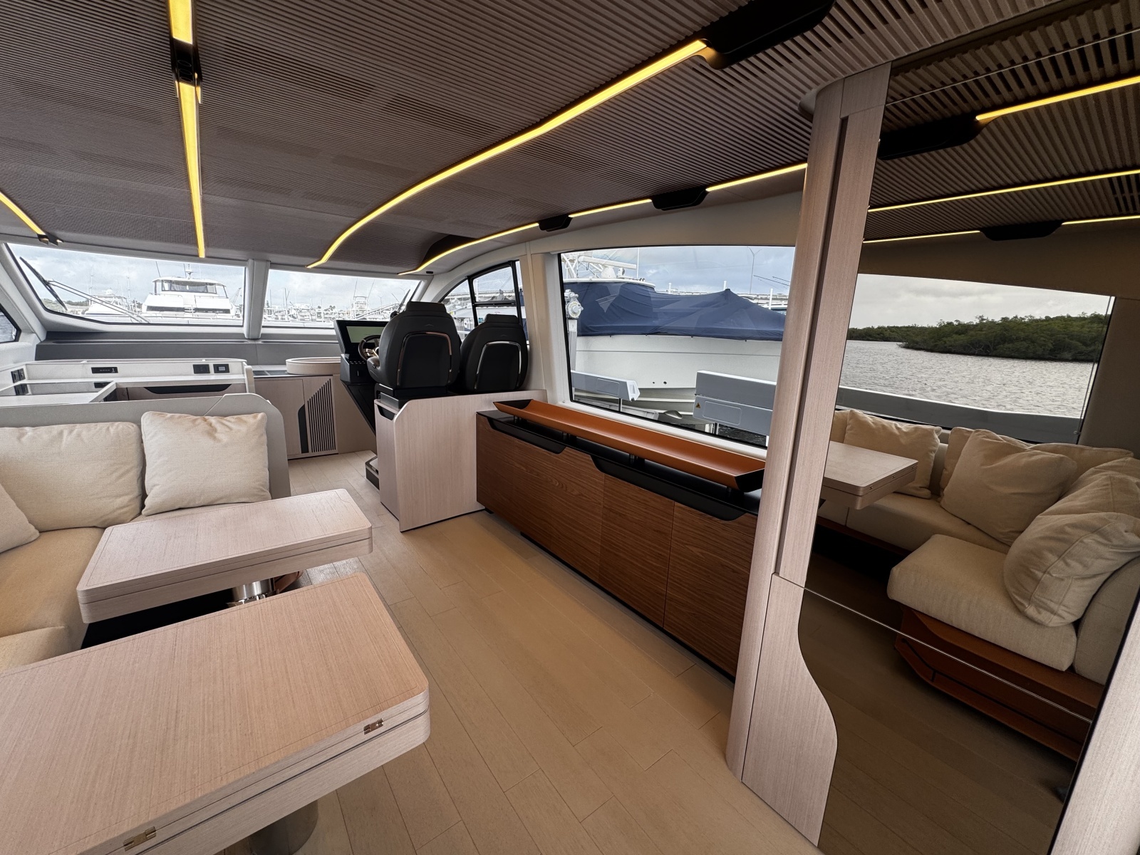 70ft Azimut Yacht For Sale