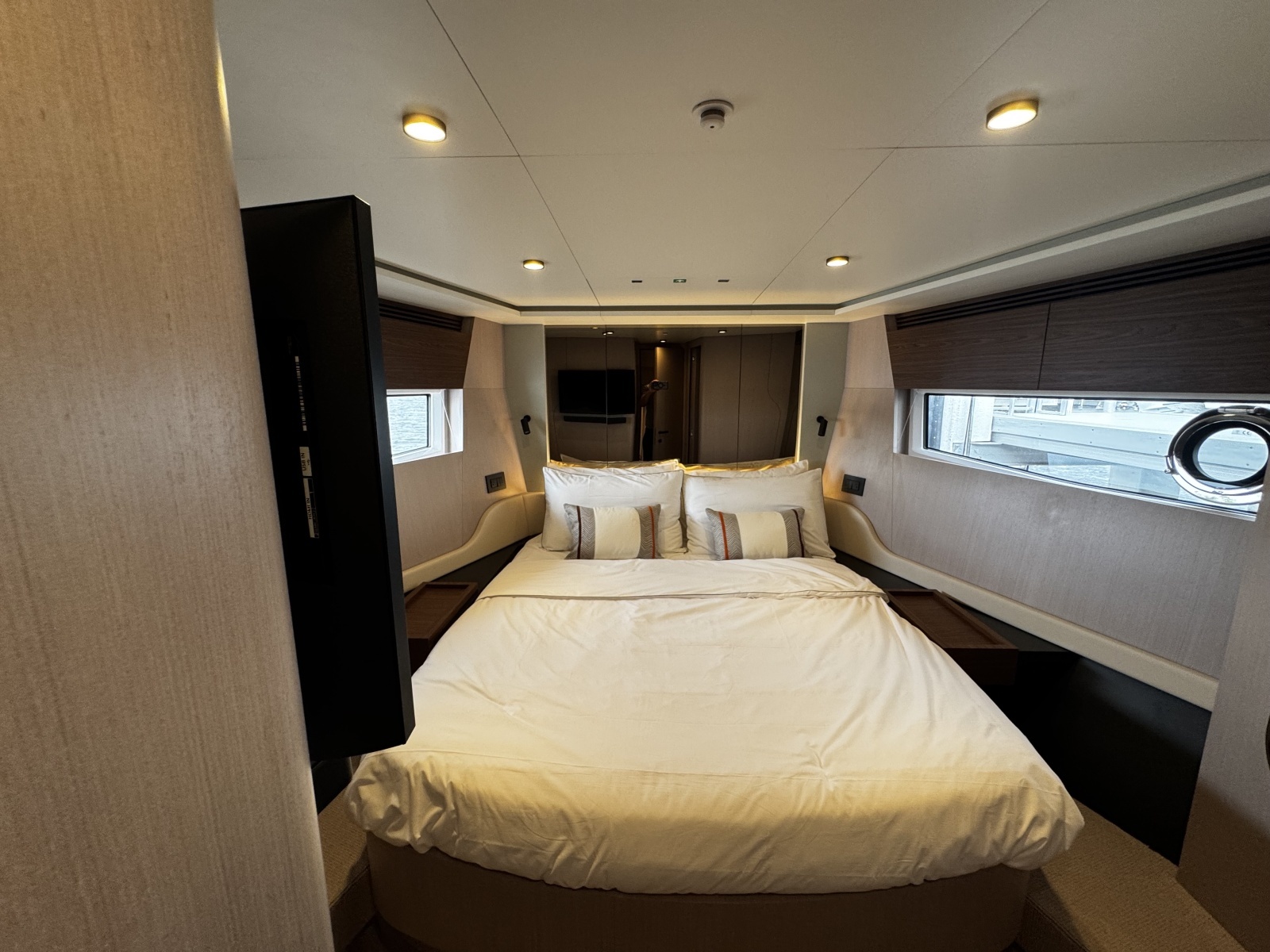 70ft Azimut Yacht For Sale