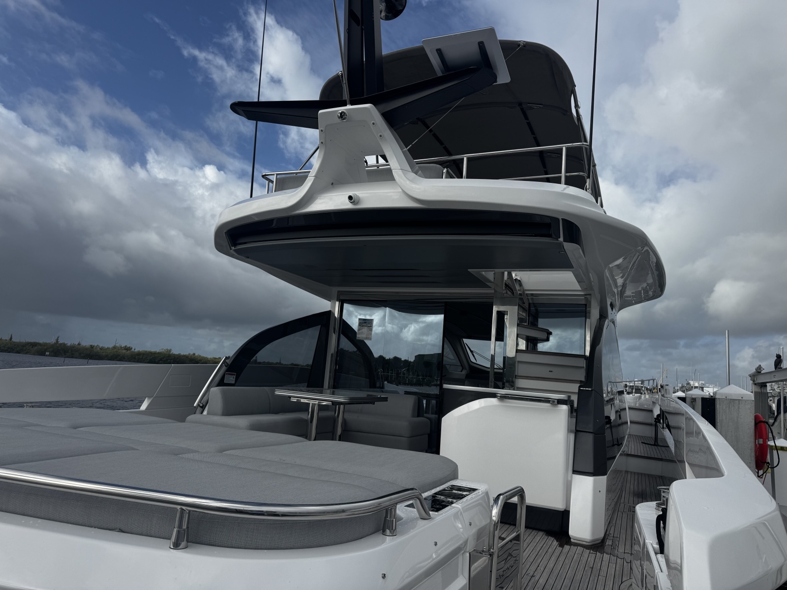 70ft Azimut Yacht For Sale