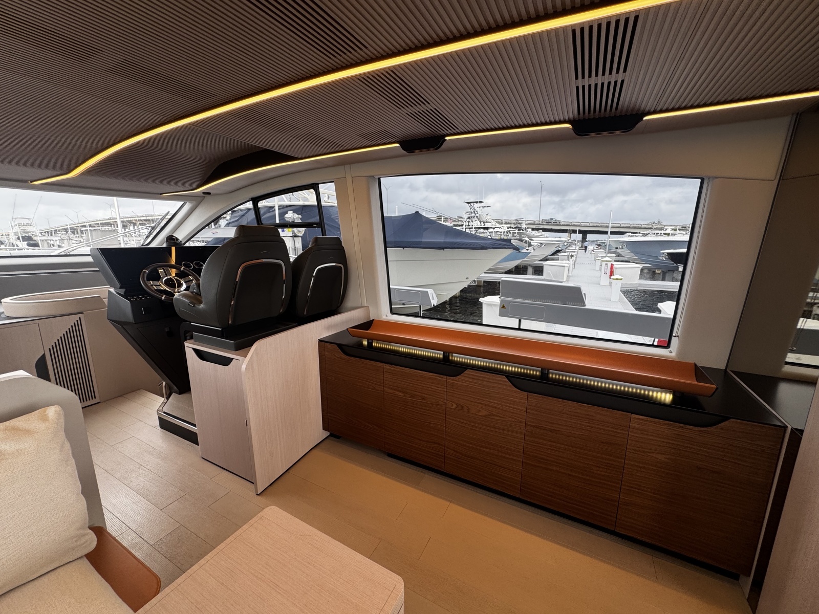 70ft Azimut Yacht For Sale