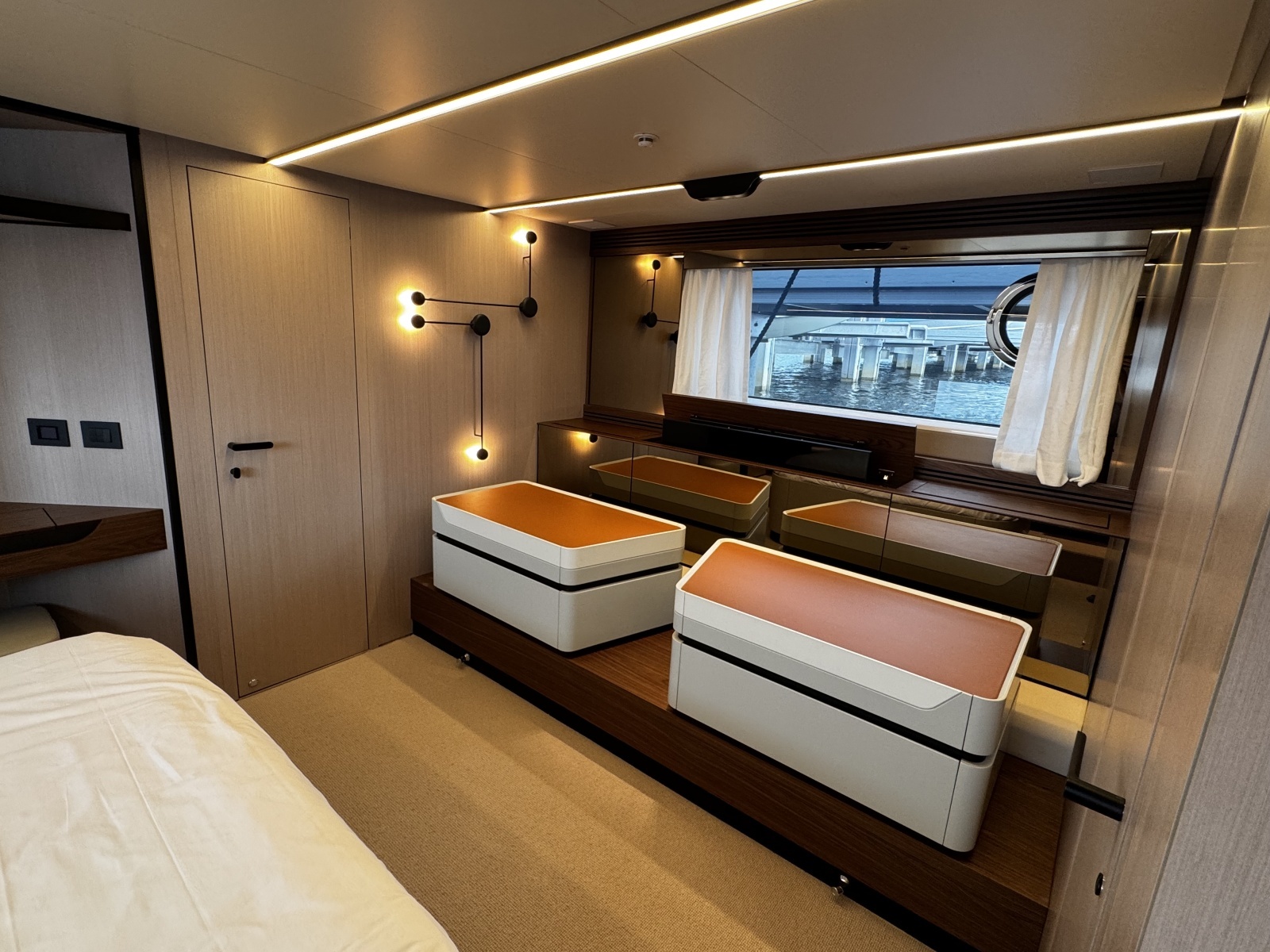 70ft Azimut Yacht For Sale