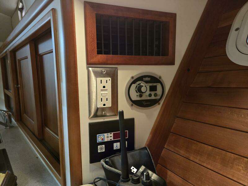 BLUE SKYz 29ft MJM Yacht For Sale