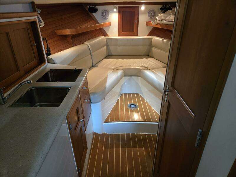 BLUE SKYz 29ft MJM Yacht For Sale