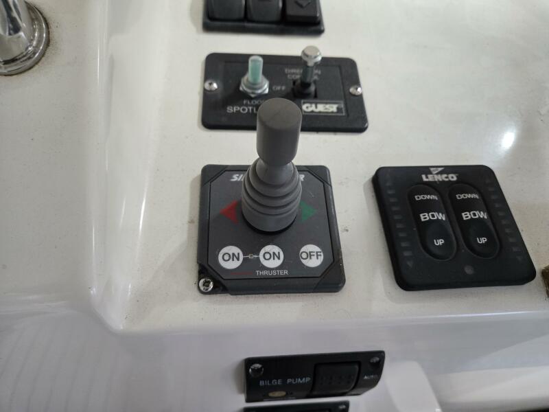 29' 2008 MJM 29z Downeast