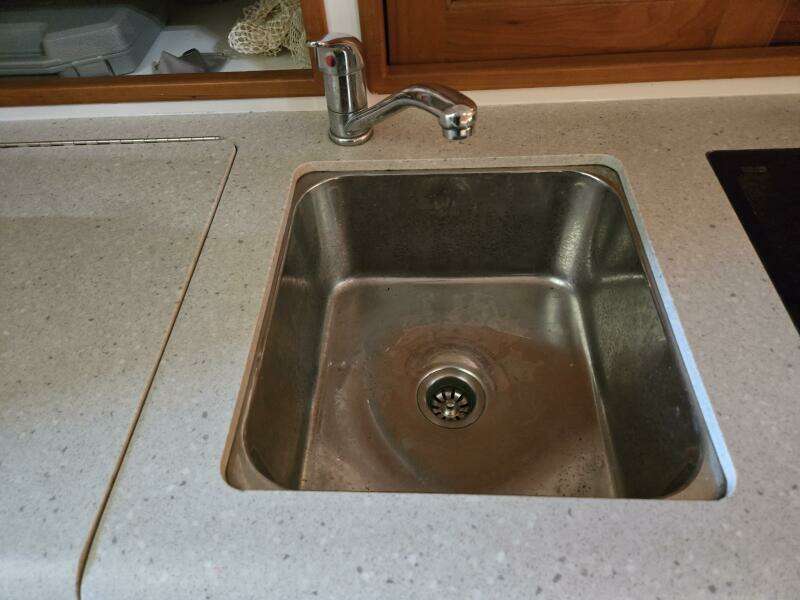 BLUE SKYz 29ft MJM Yacht For Sale