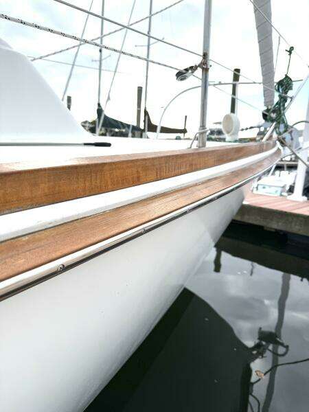 Wanderer 35ft Pearson Yacht For Sale