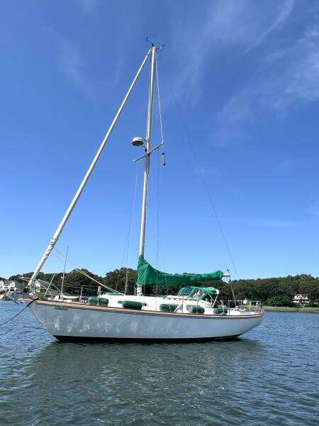 Wanderer 35ft Pearson Yacht For Sale