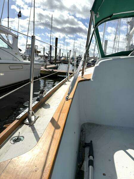 Wanderer 35ft Pearson Yacht For Sale